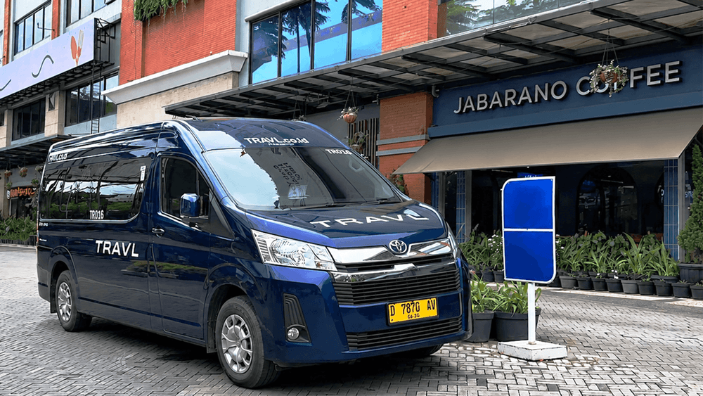 Travel Bandung Jakarta Pasteur: Titik Keberangkatan Strategis dengan Layanan Premium 2026