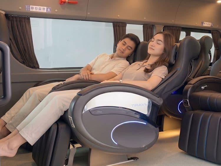 Travel Shuttle Paling Bersih dan Tidak Bau Rokok: TRAVL Perjalanan Jakarta Bandung